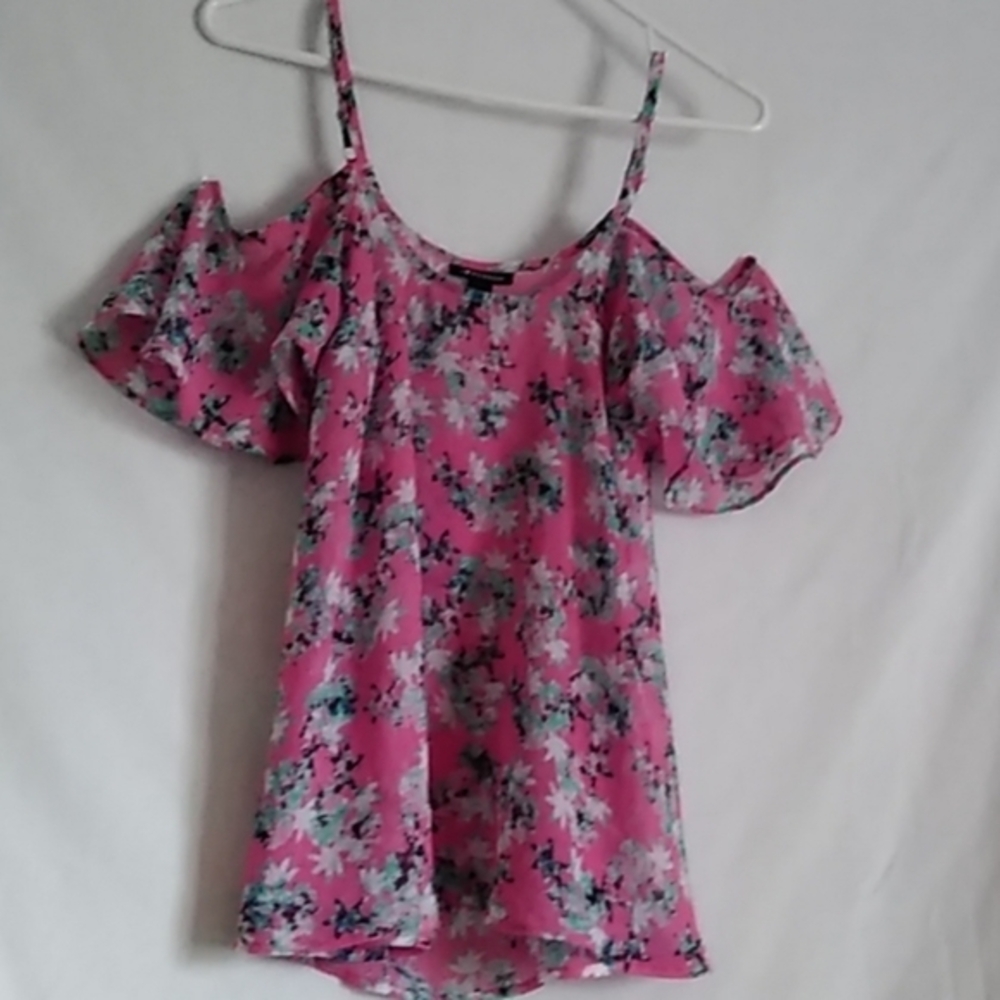 I HEART RONSON Cold Shoulder Flowy Blouse Flower Detail XS